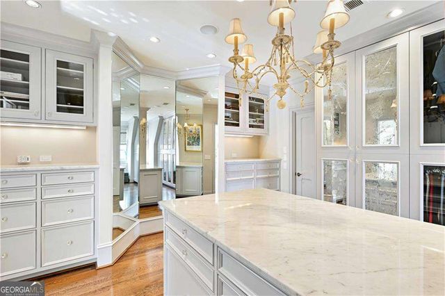 369 Pine Tree Drive NE, Atlanta, GA 30305