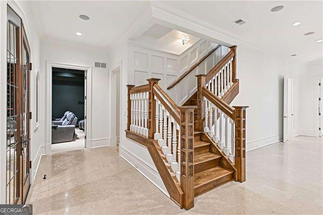 369 Pine Tree Drive NE, Atlanta, GA 30305