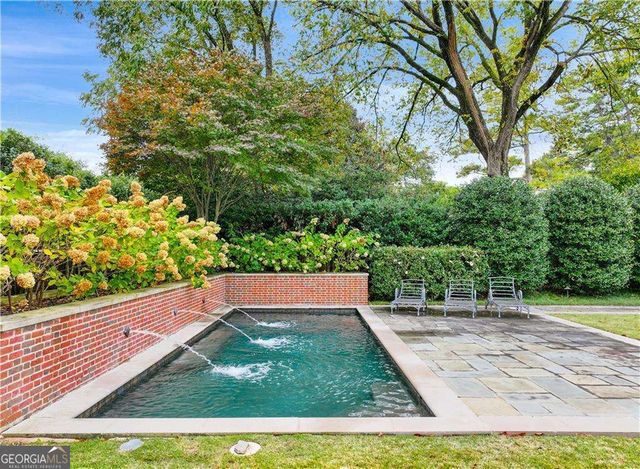 369 Pine Tree Drive NE, Atlanta, GA 30305