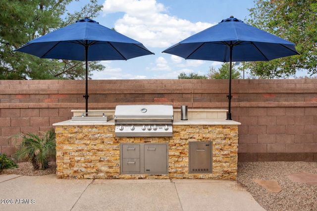 373 W MACAW Drive, Chandler, AZ 85286