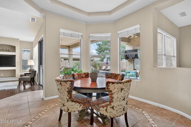 373 W MACAW Drive, Chandler, AZ 85286