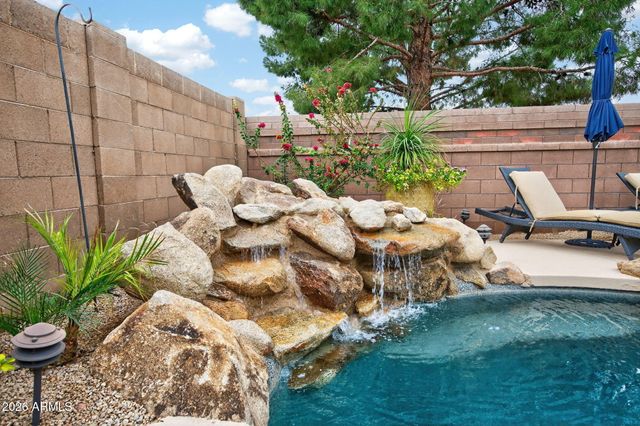 373 W MACAW Drive, Chandler, AZ 85286