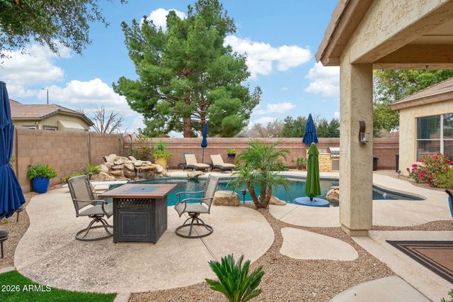 373 W MACAW Drive, Chandler, AZ 85286