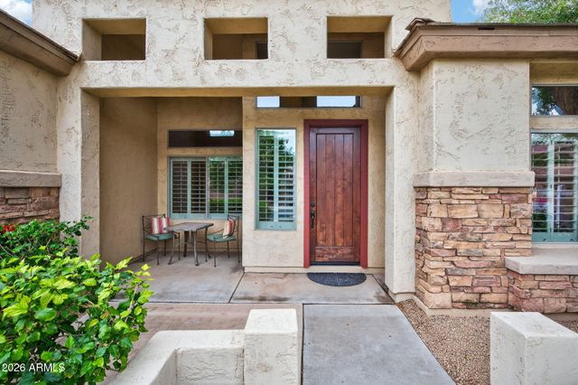 373 W MACAW Drive, Chandler, AZ 85286