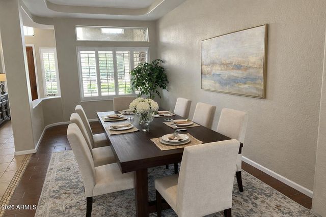 373 W MACAW Drive, Chandler, AZ 85286