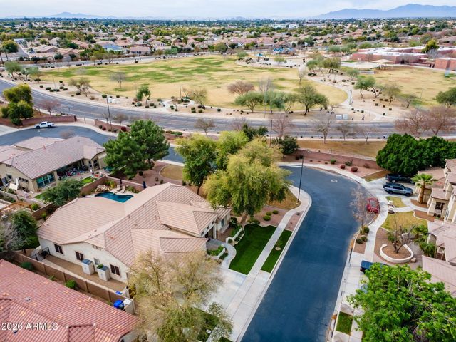 373 W MACAW Drive, Chandler, AZ 85286