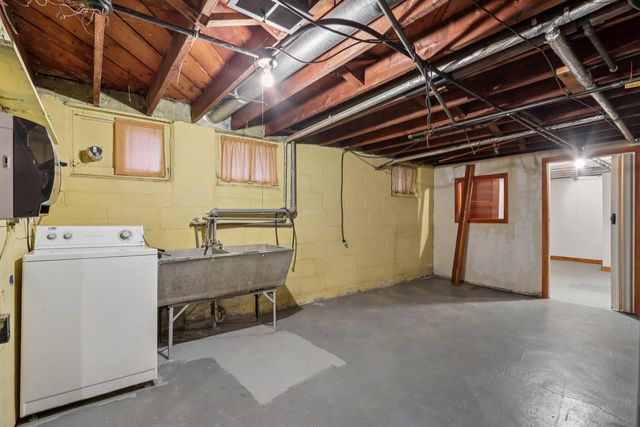 3144 N 38th STREET, Milwaukee, WI 53216