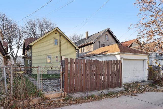 3144 N 38th STREET, Milwaukee, WI 53216