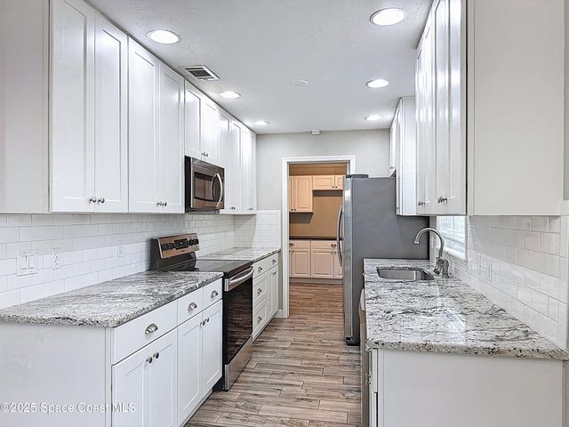 170 Moore Avenue, Merritt Island, FL 32952