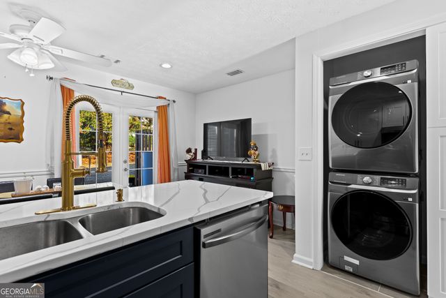 6715 Colchester Place, Norcross, GA 30093