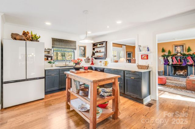 616 Erkwood Drive, Henderson, NC 28739