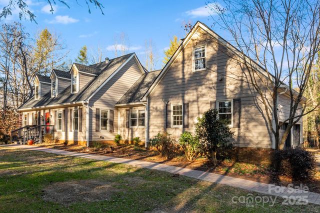 616 Erkwood Drive, Henderson, NC 28739