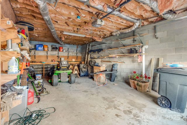 616 Erkwood Drive, Henderson, NC 28739