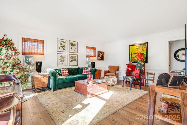 616 Erkwood Drive, Henderson, NC 28739