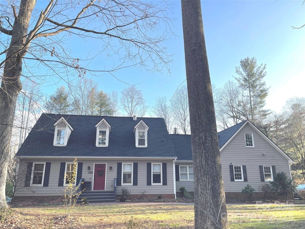 616 Erkwood Drive, Henderson, NC 28739