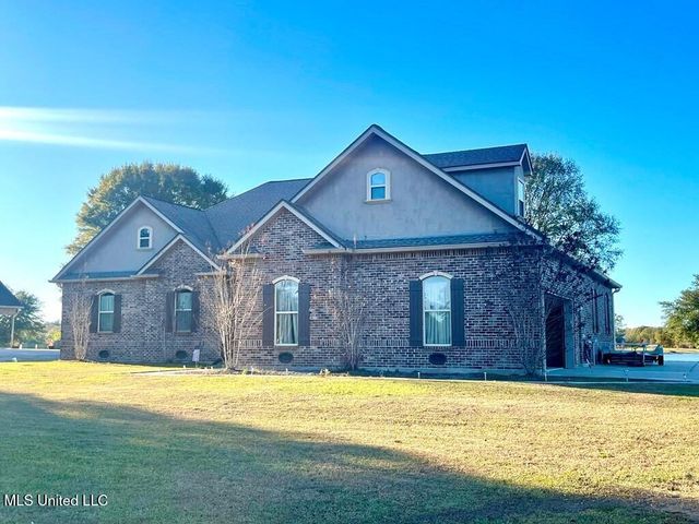 6 Lunker Lane, Poplarville, MS 39470