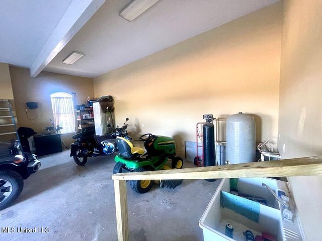 6 Lunker Lane, Poplarville, MS 39470