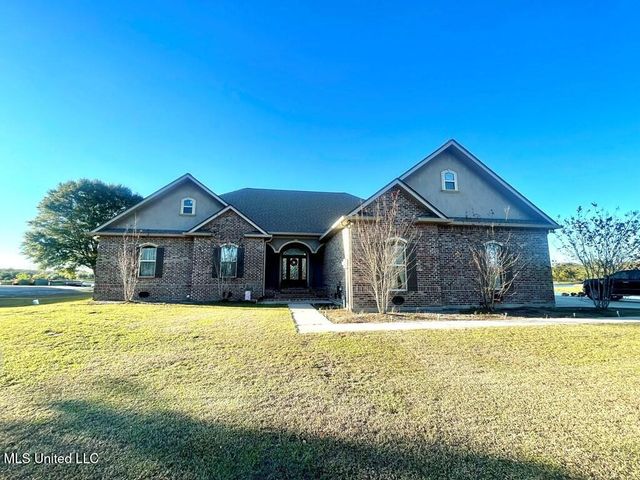 6 Lunker Lane, Poplarville, MS 39470
