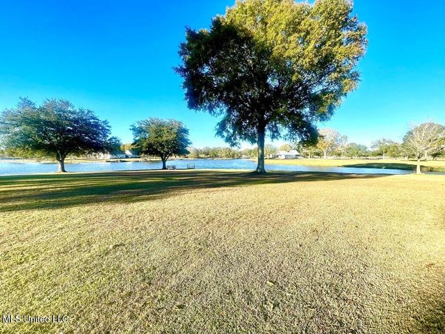 6 Lunker Lane, Poplarville, MS 39470