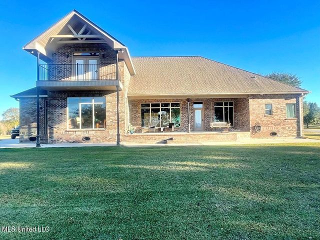 6 Lunker Lane, Poplarville, MS 39470