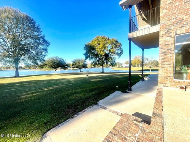 6 Lunker Lane, Poplarville, MS 39470