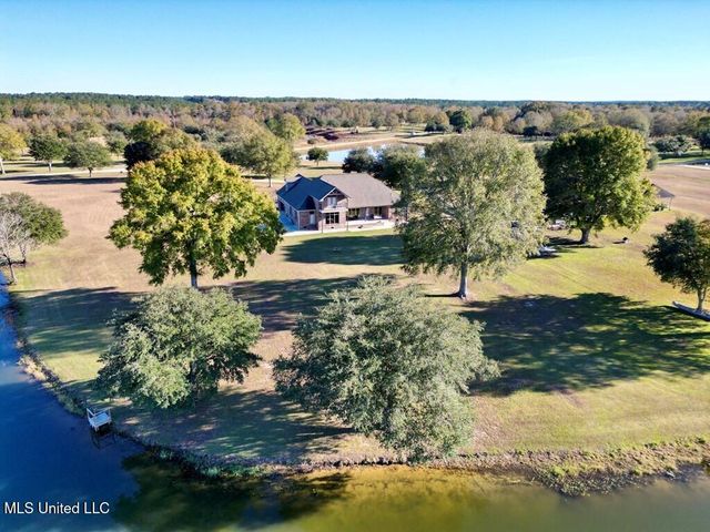 6 Lunker Lane, Poplarville, MS 39470