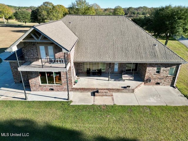 6 Lunker Lane, Poplarville, MS 39470