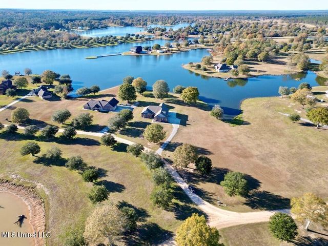 6 Lunker Lane, Poplarville, MS 39470