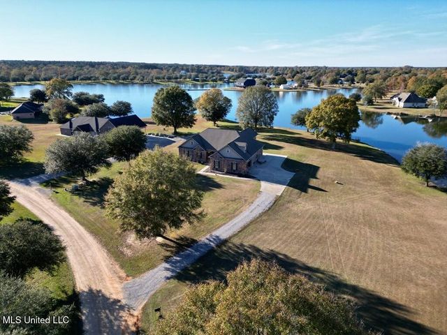 6 Lunker Lane, Poplarville, MS 39470