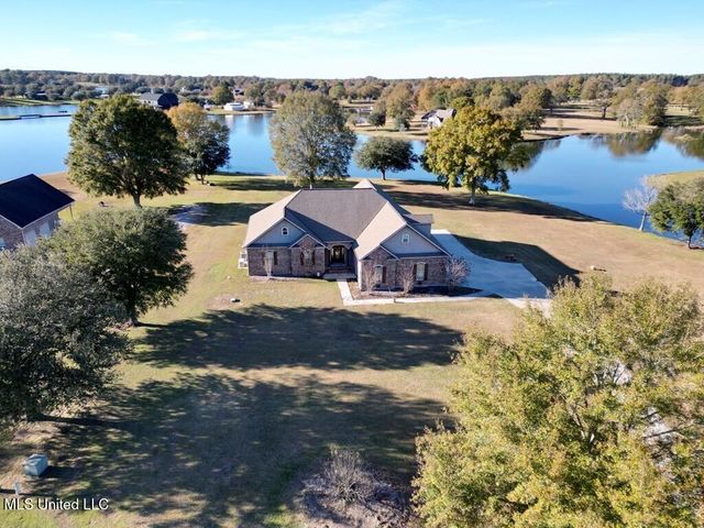 6 Lunker Lane, Poplarville, MS 39470