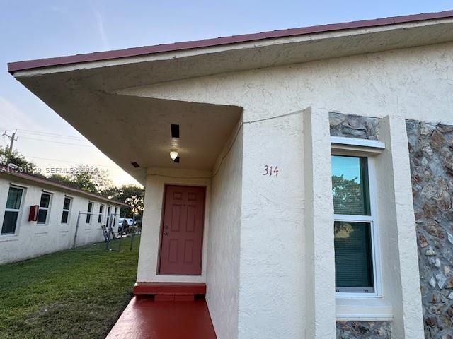 326 N North 61 Terrace 326, Hollywood, FL 33024