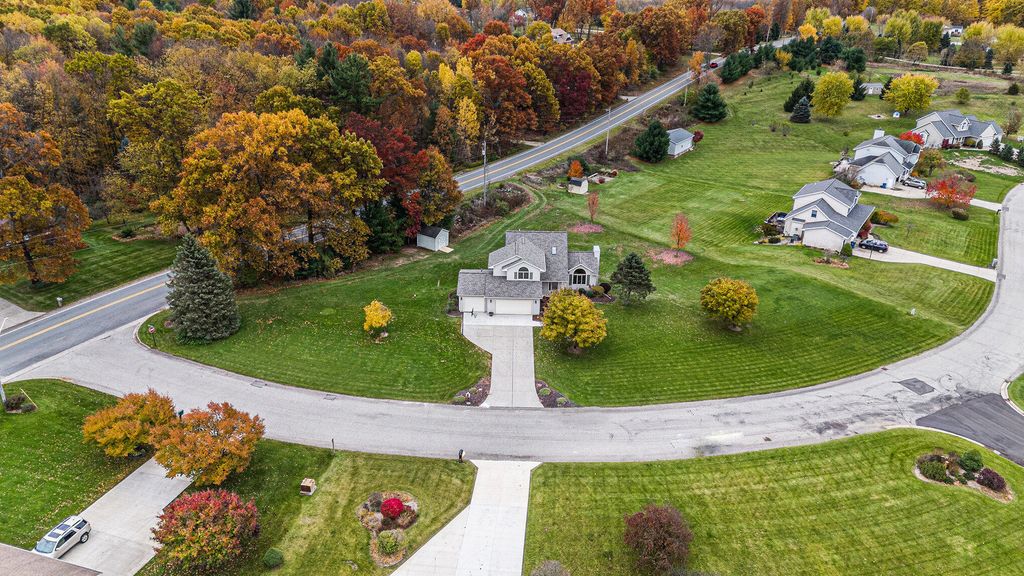 5970 Terrace Park Drive NE, Rockford, MI 49341