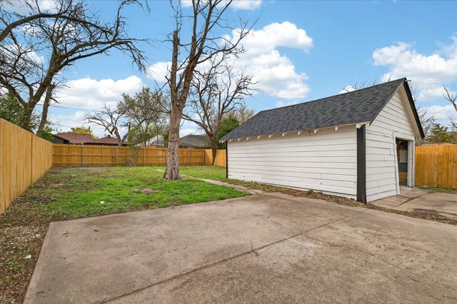 1227 Fernwood Avenue, Dallas, TX 75216