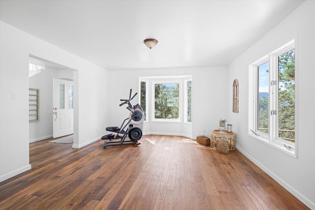 16930 Grindelwald Drive, Tehachapi, CA 93561