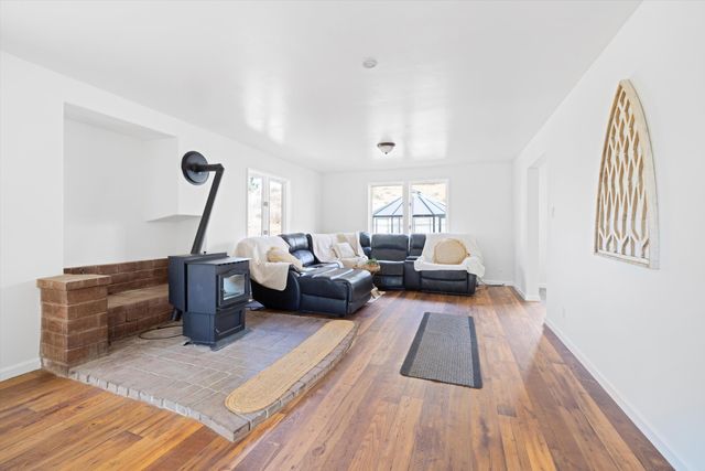 16930 Grindelwald Drive, Tehachapi, CA 93561