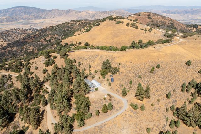 16930 Grindelwald Drive, Tehachapi, CA 93561