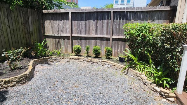 2330 Camden Drive, Houston, TX 77021