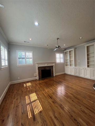 2330 Camden Drive, Houston, TX 77021