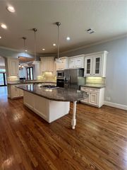 2330 Camden Drive, Houston, TX 77021