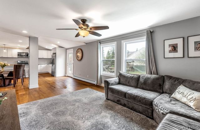 21 Sturbridge Lane, Grand Island, NY 14072