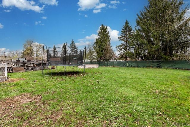 21 Sturbridge Lane, Grand Island, NY 14072