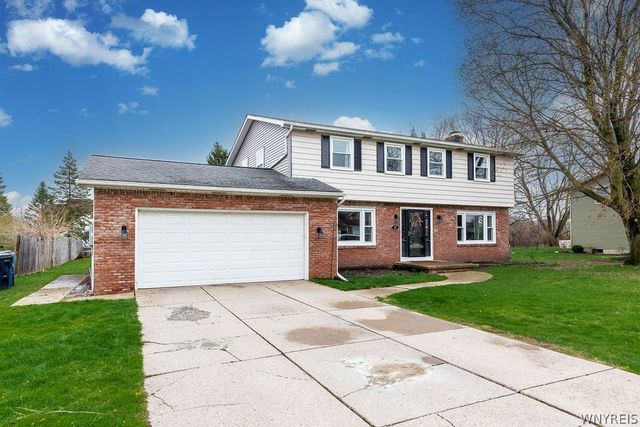 21 Sturbridge Lane, Grand Island, NY 14072