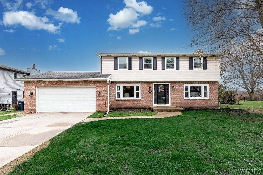 21 Sturbridge Lane, Grand Island, NY 14072