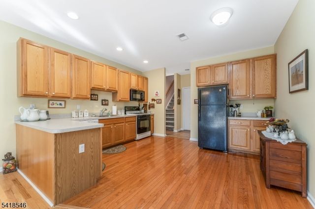 1 Joseph Dr, Raritan Twp., NJ 08822