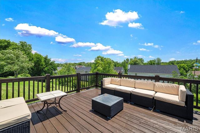 2 Doe Valley Court, O'fallon, MO 63366