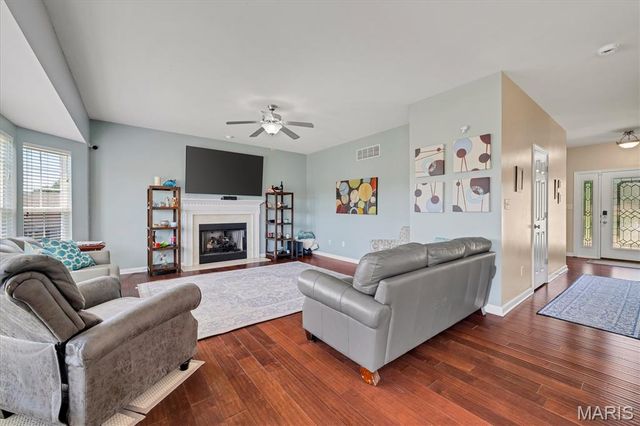 2 Doe Valley Court, O'fallon, MO 63366