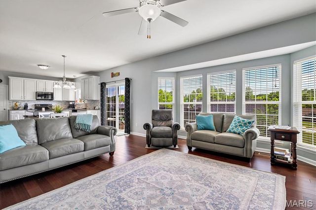 2 Doe Valley Court, O'fallon, MO 63366