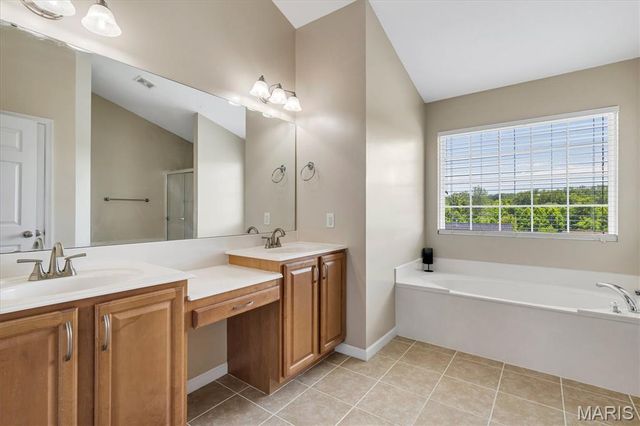 2 Doe Valley Court, O'fallon, MO 63366