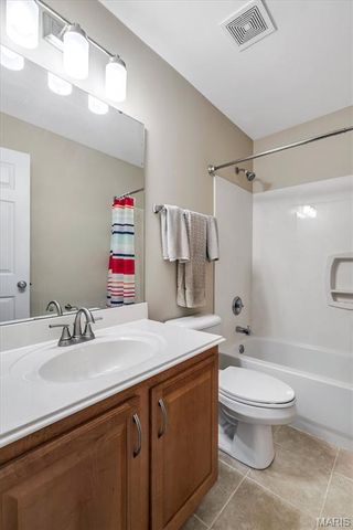 2 Doe Valley Court, O'fallon, MO 63366