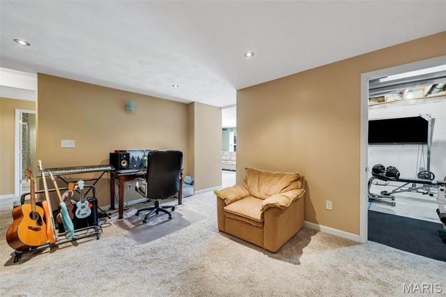 2 Doe Valley Court, O'fallon, MO 63366